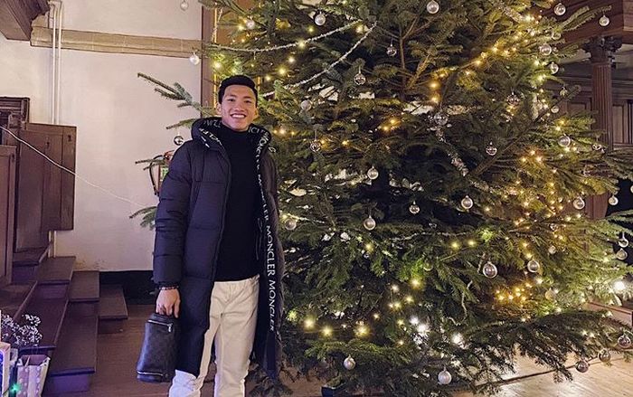 Đoàn Văn Hậu, Hà Đức Chinh gửi lời chúc Giáng sinh đầy ngộ nghĩnh