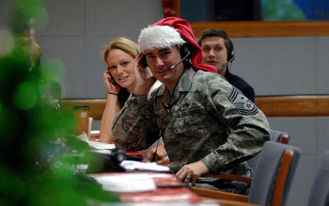 Bộ Chỉ huy Phòng không Bắc Mỹ theo dấu chân ông già Noel như thế nào?