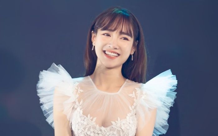 Mặc bao đồn thổi, Nhã Phương và loạt sao Việt vẫn giữ kín chuyện sinh con trong thời gian dài