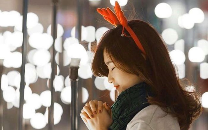 Bạn gái Văn Toàn, Mai Hà Trang đón Giáng sinh theo cách độc đáo