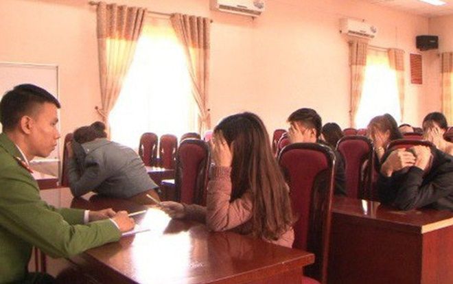 Liên tiếp phát hiện nhiều đối tượng sử dụng ma túy trong quán karaoke ở Bắc Giang