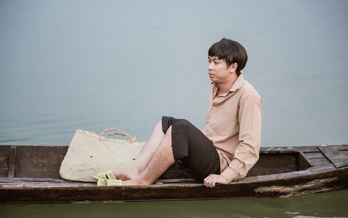 Hồ Việt Trung liên tục gặp 'hạn' với MV mới: Hết té sông đến nhập viện vì nhiễm trùng đường ruột