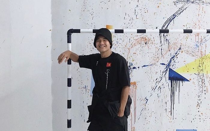 Hà Đức Chinh bất ngờ trang điểm cực kỳ đáng yêu