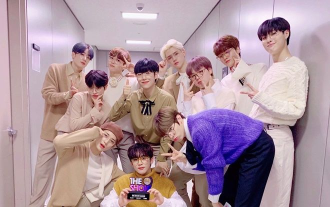 Fan X1 mở cuộc biểu tình lớn ở Hàn, yêu cầu Mnet thông báo về tương lai của nhóm