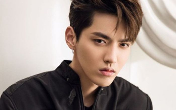 Ngô Diệc Phàm lại lộ chuyện hẹn hò, có bạn gái bí mật?