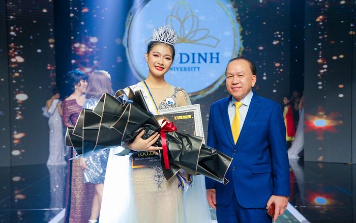Thanh Huyền - Tân Hoa khôi ĐH Gia Định tại 'Miss University NHG 2020': 'Độc lập tài chính trước 25 tuổi là mục tiêu lớn của mình'