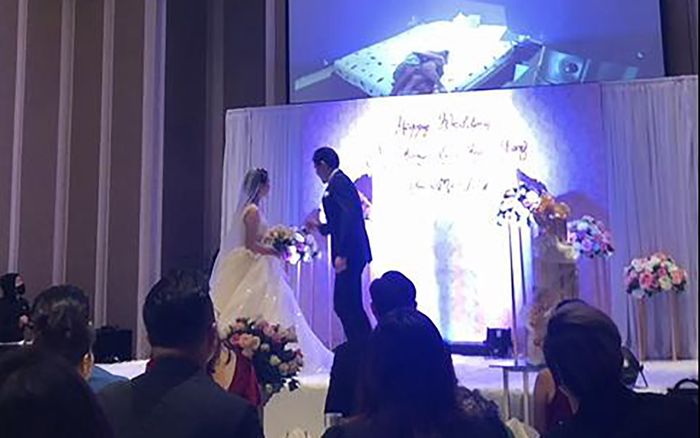 Biết bị 'cắm sừng' nhưng vẫn tổ chức đám cưới, chú rể tung clip nóng của cô dâu và anh rể ngay giữa hôn trường