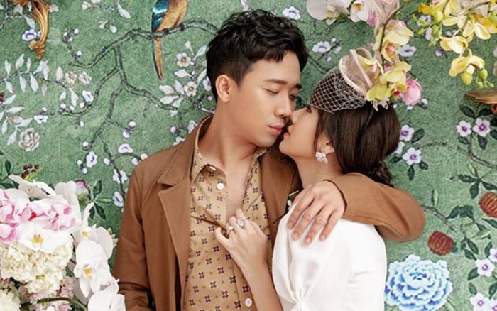 Trấn Thành - Hari Won: Cặp vợ chồng hôn nhau nhiều nhất Vbiz năm 2019