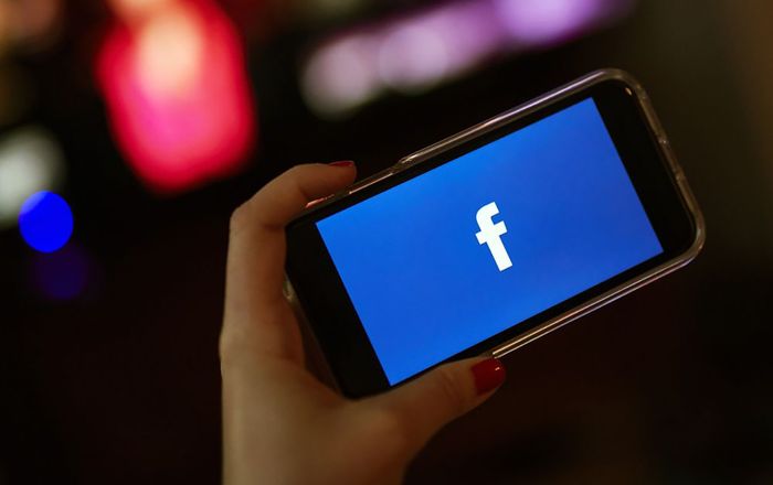'Vận xui' vẫn ập đến với Facebook trong ngày cuối năm