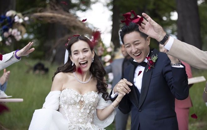 Hôn lễ đẹp như cổ tích của Hàn Canh (cựu thành viên Super Junior) và Lư Tịnh San