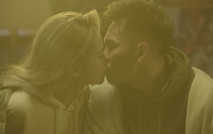 Cận kề ngày lên chức bố, Rhymastic tung ca khúc mới siêu ngọt ngào dành tặng bà xã