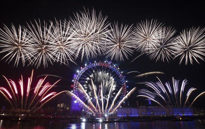 Tiệc pháo hoa mãn nhãn thắp sáng bầu trời thế giới chào đón năm mới 2020