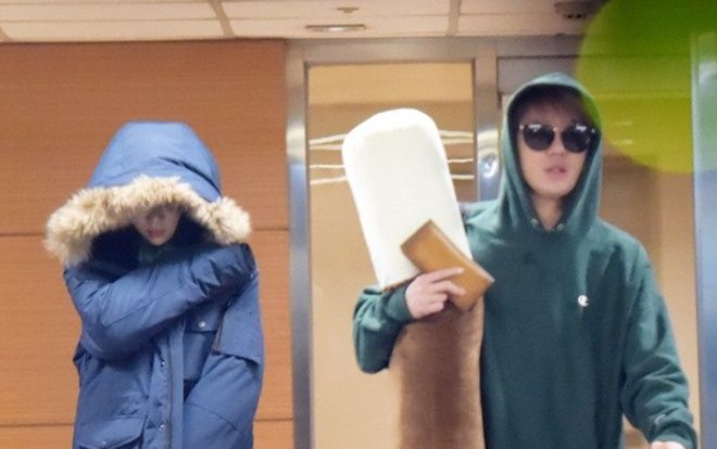 Hết cặp đôi để công bố, Dispatch lôi lại bài báo cũ của Hani (EXID) và Junsu từ 2016 để dấy tin tái hợp vào đầu năm 2020?