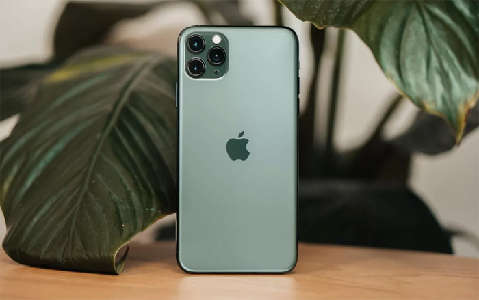 Thị trường iPhone chính hãng ‘nín thở’ chờ bùng nổ cận Tết