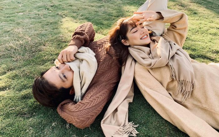 Rò rỉ bộ ảnh thời trang đầu tiên của Nhã Phương - Trường Giang, fan háo hức đợi ảnh full HD không che