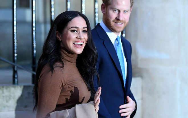 Công nương Meghan Markle mắc lỗi trang phục, lộ thân hình kém xinh