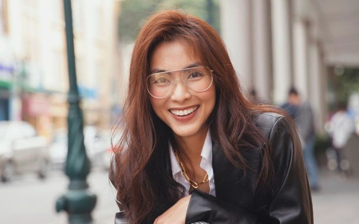 U40 và tuột cân nhiều nhưng Tăng Thanh Hà vẫn xinh đẹp rạng ngời