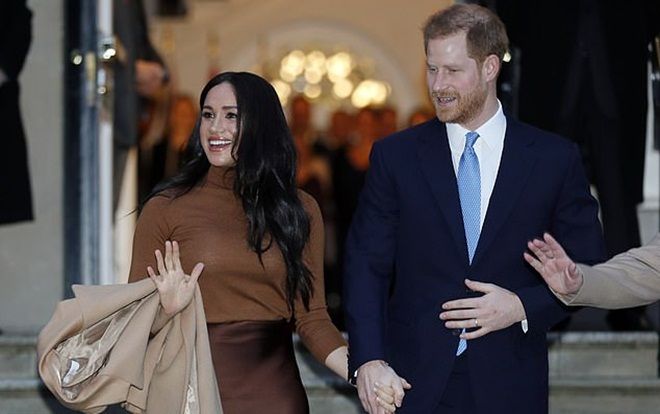 Harry và Meghan vừa đưa ra một quyết định gây chấn động hoàng gia Anh