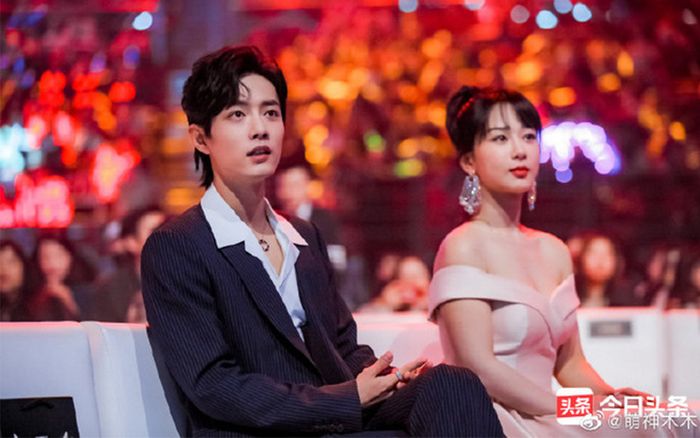 Vì sao khi ghép đôi với Lý Hiện thì không có vấn đề gì nhưng khi ngồi cạnh Tiêu Chiến, Dương Tử bị mắng thảm hại?