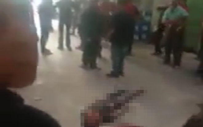 Vệ sinh công ty cuối năm, nam thanh niên rơi từ mái tôn xuống đất tử vong