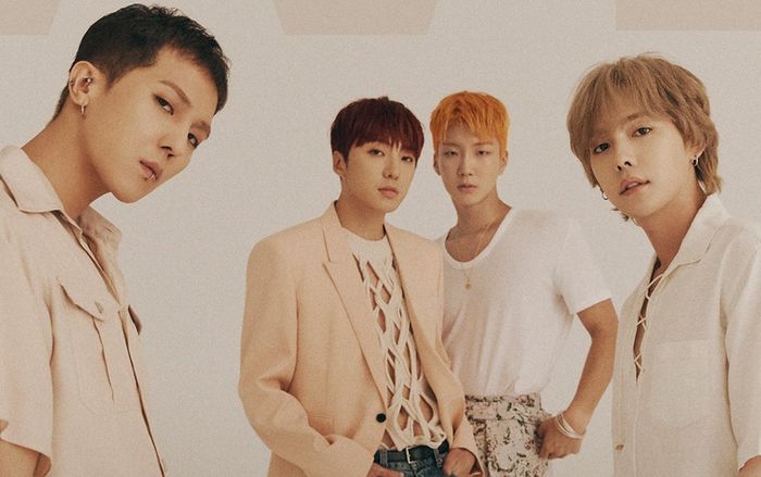 WINNER bất ngờ cover lại bản hit của đàn em BLACK PINK trong concert tại Thái Lan
