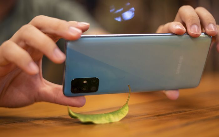 Đánh giá khả năng chụp cận cảnh trên Galaxy A51: Thêm camera macro có gì hay?