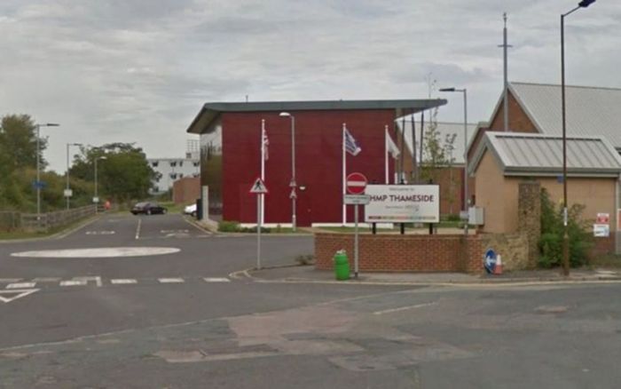 Tội phạm tử vong vì bị chém đứt họng trong tù gây chấn động dư luận