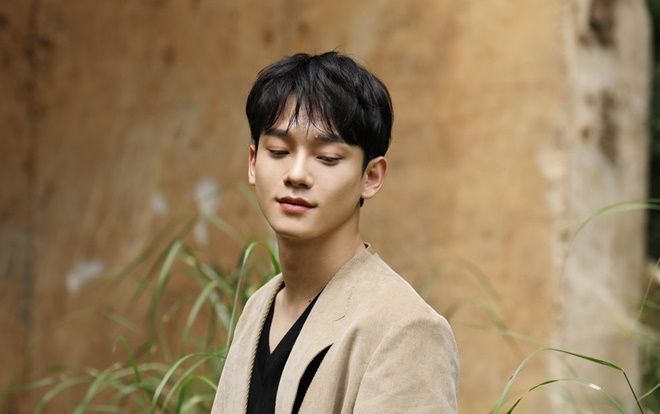 Chen kết hôn vào chiều nay (13/01), cô dâu mang thai 7 tháng: Knet sốc nặng, fan yêu cầu rời khỏi EXO