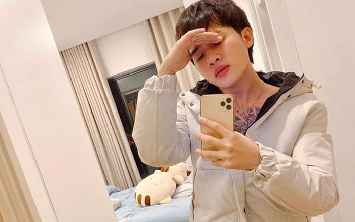 Đăng hình nhí nhố lúc nửa đêm, Jack khiến fan hí hửng suy đoán với dòng caption đậm chất 'cà khịa'