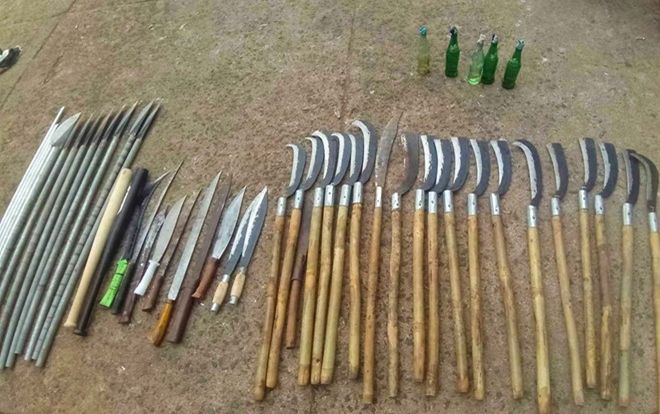 2 nhóm thanh thiếu niên mang mã tấu, bom xăng hẹn nhau hỗn chiến