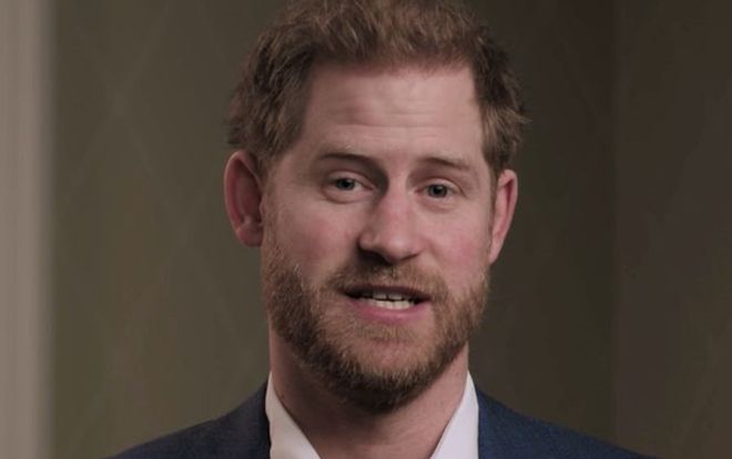Hoàng tử Harry nói bóng gió về sức khỏe tinh thần sau khi rời bỏ hoàng gia