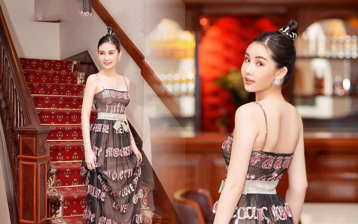 Lê Âu Ngân Anh mặc đầm 2 dây hàng hiệu, mix đồ tinh tế khi làm MC song ngữ