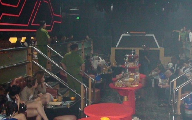 Phát hiện 27 thanh niên 'phê' ma túy, thủ sẵn súng đạn trong quán bar