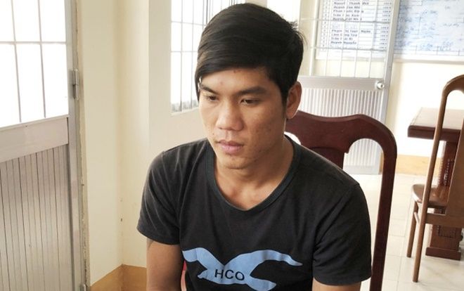 Nữ xe ôm bị nam thanh niên 25 tuổi dùng vũ lực cướp xe máy trong đêm