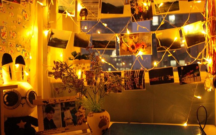 Trước khi về quê ăn Tết, nam sinh khiến bạn bè 'trầm trồ' với màn dọn dẹp, trang trí nơi ở tại KTX