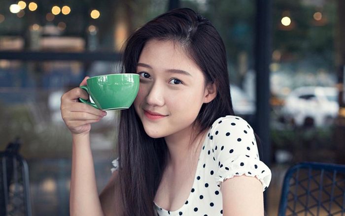 Uyển Ân - em gái MC Trấn Thành: 'Định kiến từ mọi người chính là động lực để tôi khẳng định bản thân'