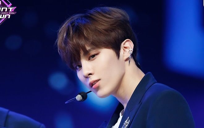 Kim Woo Seok chuẩn bị debut solo sau khi X1 tan rã?