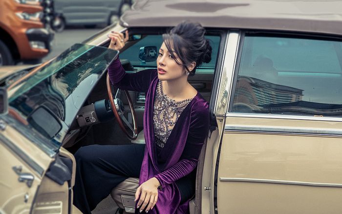 Khác hẳn thường ngày, Yaya Trương Nhi vô cùng kiêu sa với áo dài đón xuân Canh Tý