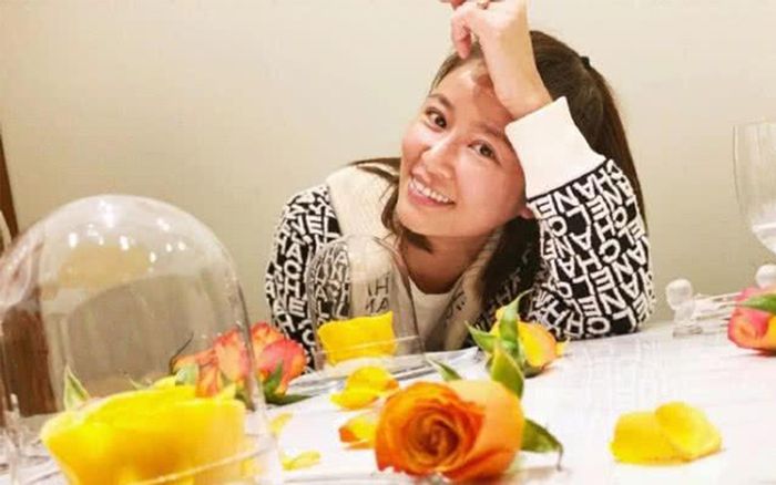 Từ bỏ tổ chức sinh nhật vì 'tâm bão' dịch bệnh, Lâm Tâm Như quyên góp 1.7 tỷ đồng cho Vũ Hán