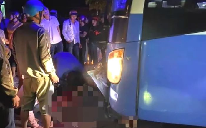 Xe máy đâm trực diện xe khách, 3 người tử vong tại chỗ