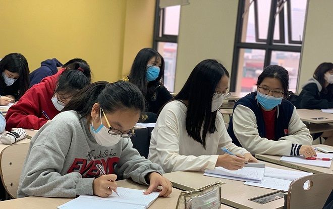 Lo ngại lây lan virus Corona, hàng trăm học sinh trường Marie Curie tự nghỉ học