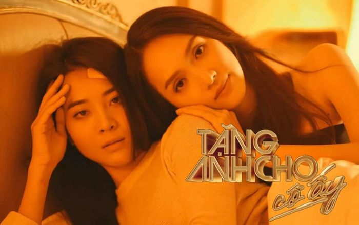 Lộ ảnh giường chiếu Hương Giang và Hân 'tiểu tam', cú twist cuối cùng của #ADODDA chính là… bách hợp?