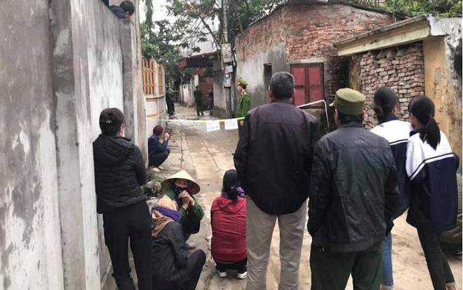 Con trai sát hại mẹ, chém cha nguy kịch vì can ngăn mâu thuẫn