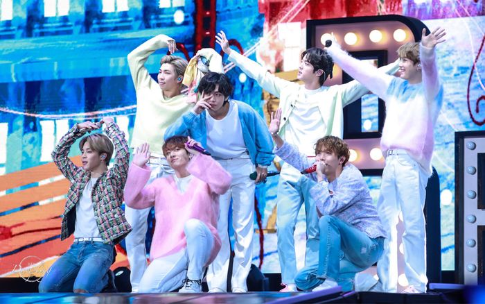 Không phải showcase, BTS 'chơi nổi' với hình thức đặc biệt giới thiệu album 'Map Of The Soul: 7'