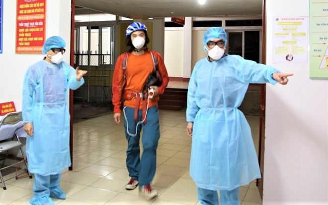 Cách ly, theo dõi một du khách Trung Quốc phượt xe đạp vào Hà Tĩnh