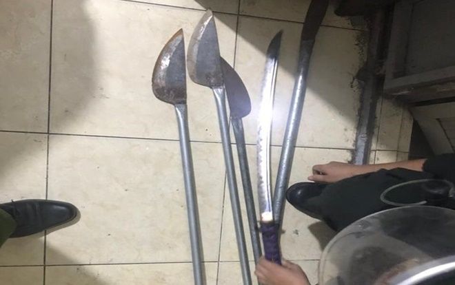 Tóm gọn nhóm giang hồ cầm mã tấu chuẩn bị đi ‘huyết chiến’