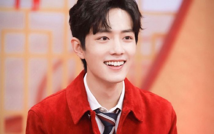 Đăng bài chúc Tết Nguyên Tiêu, Tiêu Chiến bị antifan mỉa mai 'vô học' vì viết sai chính tả