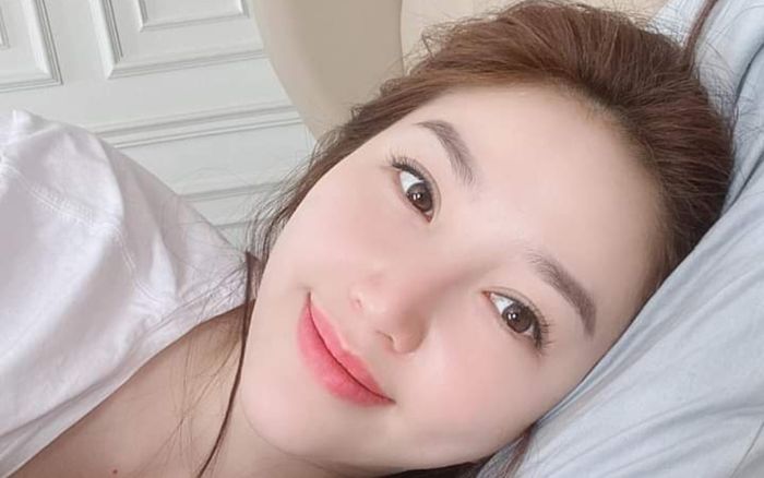 Bảo Thy tự tin khoe ảnh mặt mộc không tỳ vết