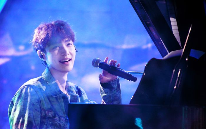 Giữa mùa dịch corona bùng phát, Lay (EXO) sáng tác nhạc động viên mọi người và kêu gọi fan cùng góp ý lyrics