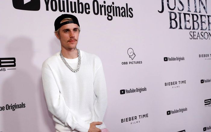 Phim về Justin Bieber lập kỉ lục lớn trên YouTube vì quá 'hot'